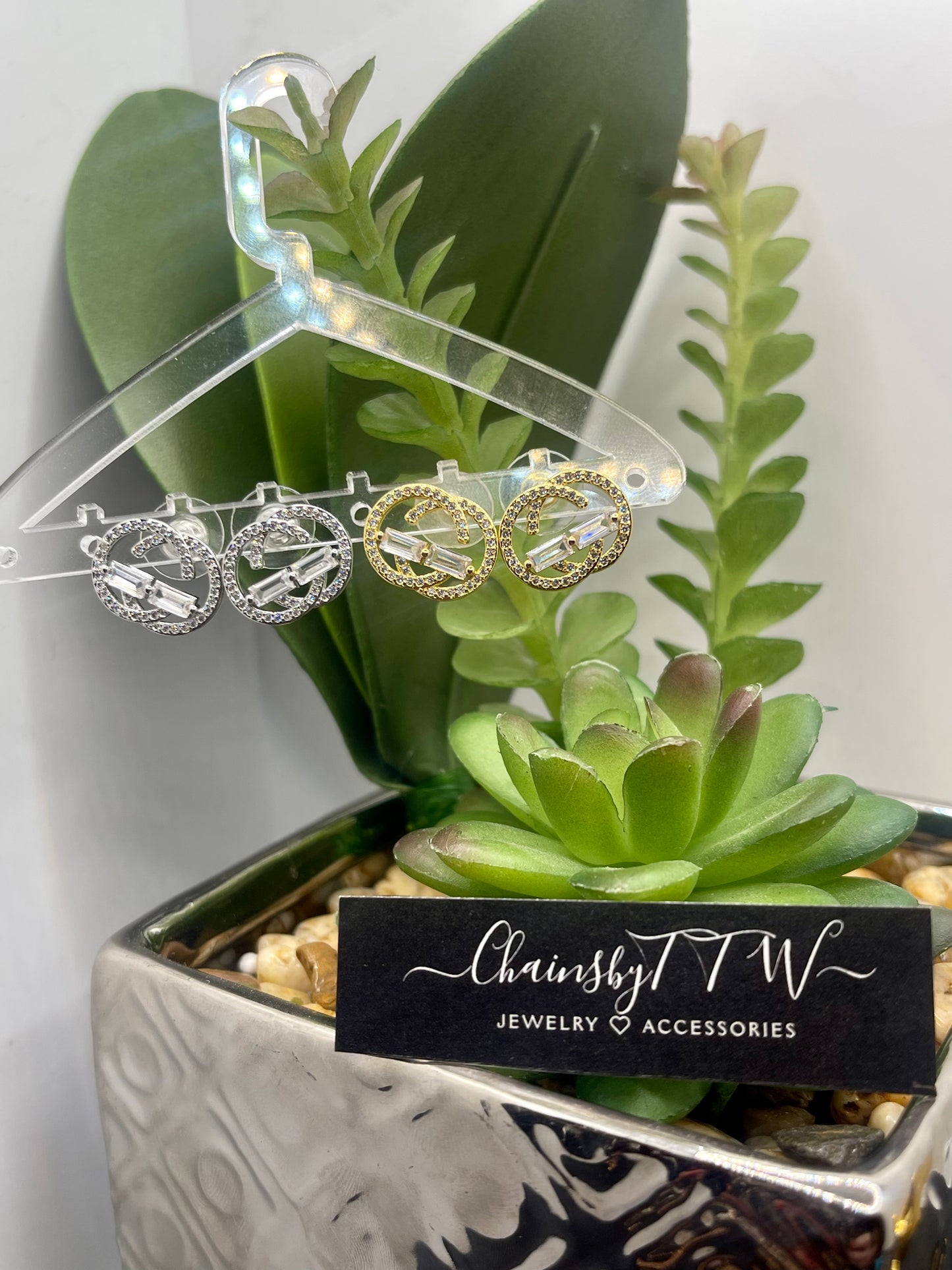 Jumbo Gs Large Stud Earrings