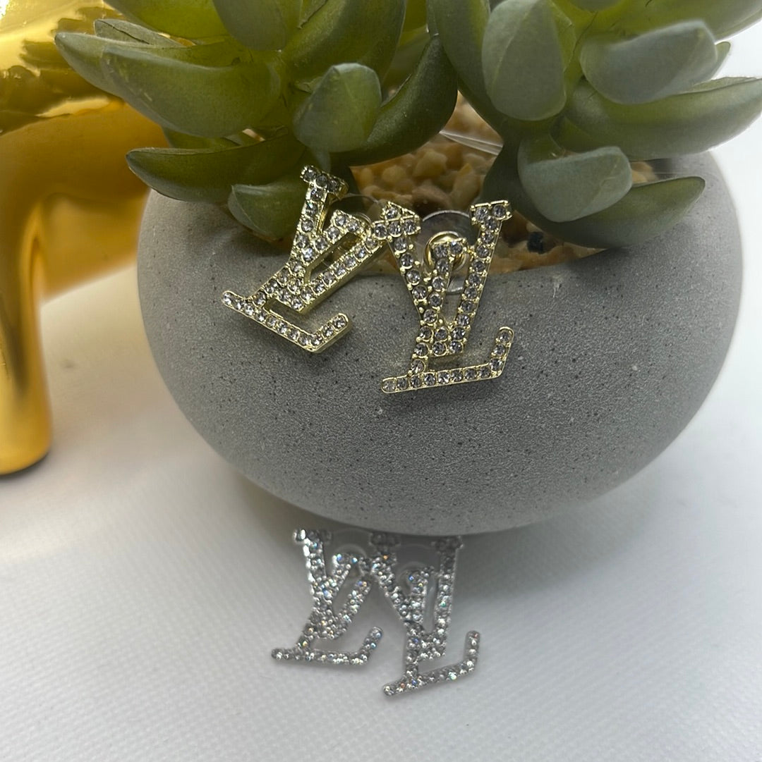 High Glamour Initial L & V Fashion Rhinestone Earrings