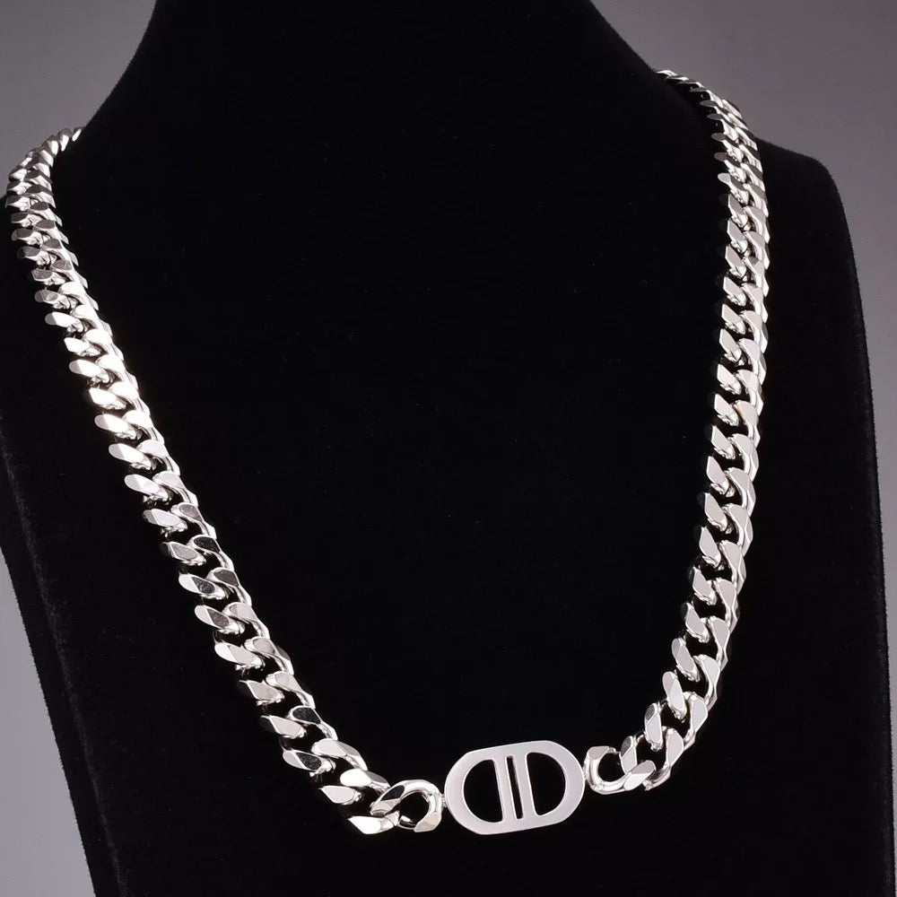 Chunky Gold Initial C & D Choker Necklace