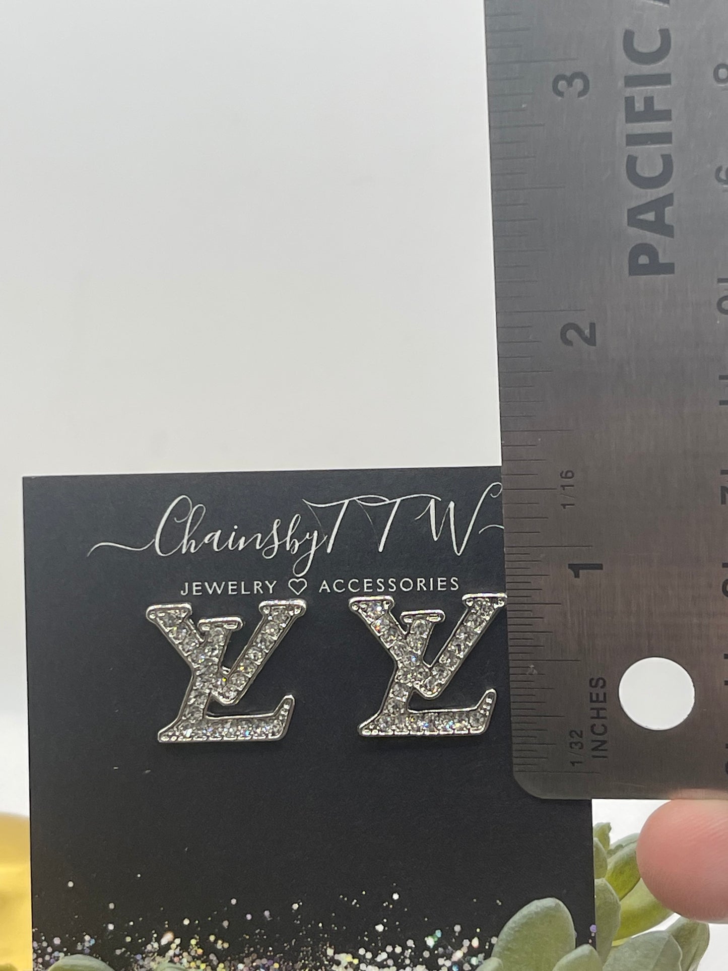 Luxury Love & Victory Rhinestone Drop Earrings