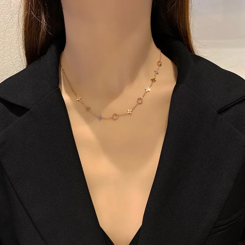 Delicate Lacey Clover Style Necklace