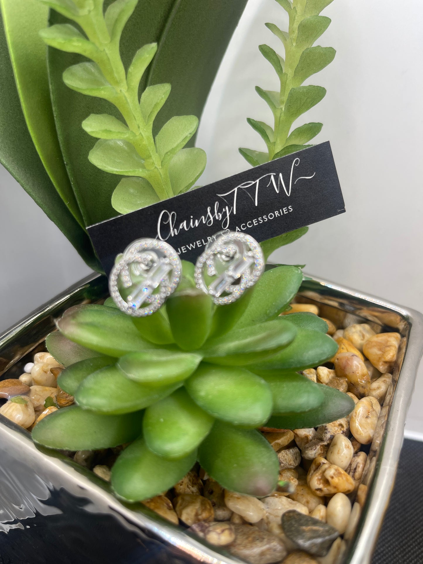 Jumbo Gs Large Stud Earrings