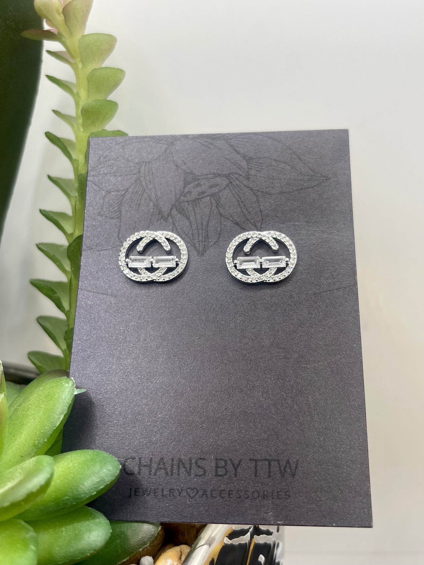 Jumbo Gs Large Stud Earrings