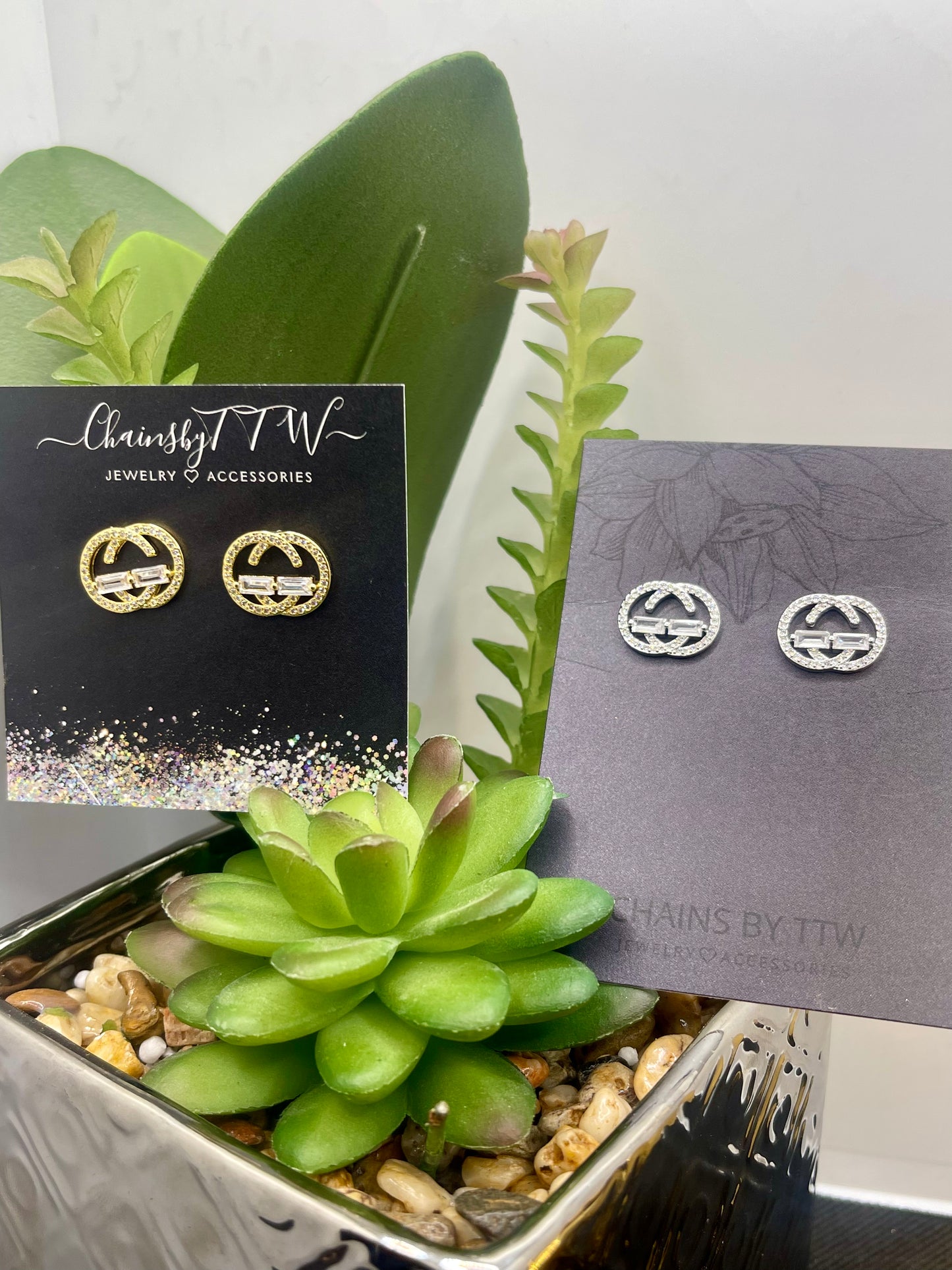 Jumbo Gs Large Stud Earrings