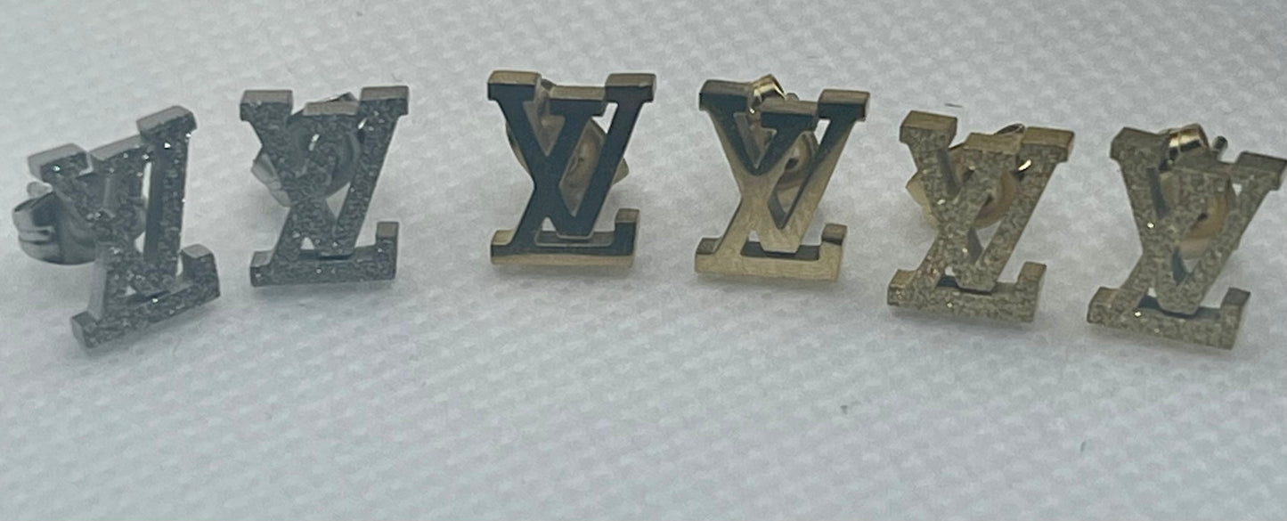 Mini Initial L & V Earrings