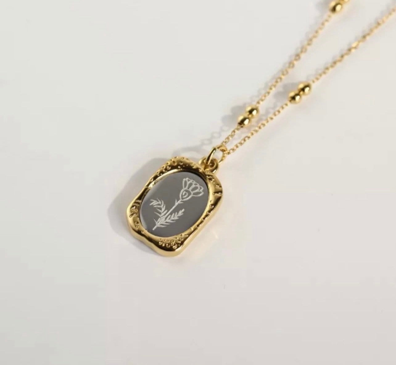 Gold Romantic Birth Flower Necklace