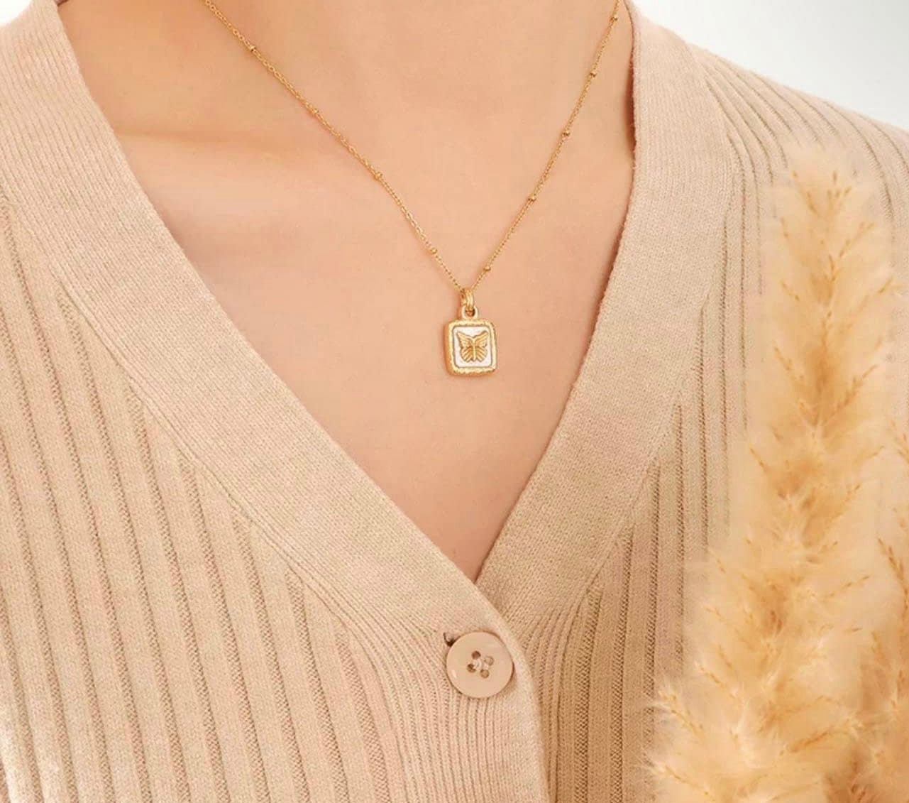 Mariposa Square Pendant Necklace