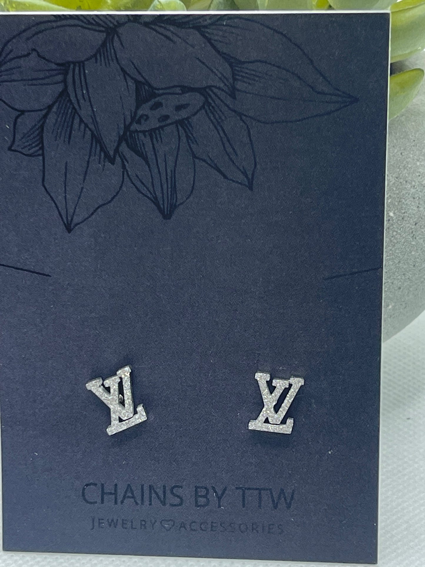 Mini Initial L & V Earrings